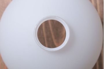 昭和レトロ　シンプルでかわいい丸いフォルムの吊り下げ照明(2)