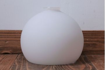 昭和レトロ　シンプルでかわいい丸いフォルムの吊り下げ照明(2)