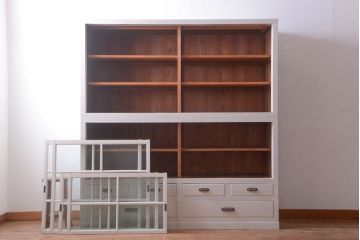 アンティーク家具　アンティーク　大きなペイント重ね収納棚(キャビネット・食器棚)