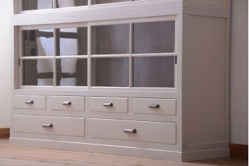 アンティーク家具　アンティーク　大きなペイント重ね収納棚(キャビネット・食器棚)