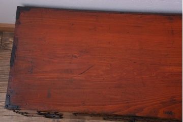 アンティーク家具　古民具・骨董　大きな金具の時代箪笥ローボード(ローチェスト)