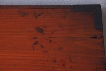 アンティーク家具　古民具・骨董　大きな金具の時代箪笥ローボード(ローチェスト)