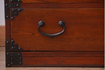 アンティーク家具　古民具・骨董　大きな金具の時代箪笥ローボード(ローチェスト)