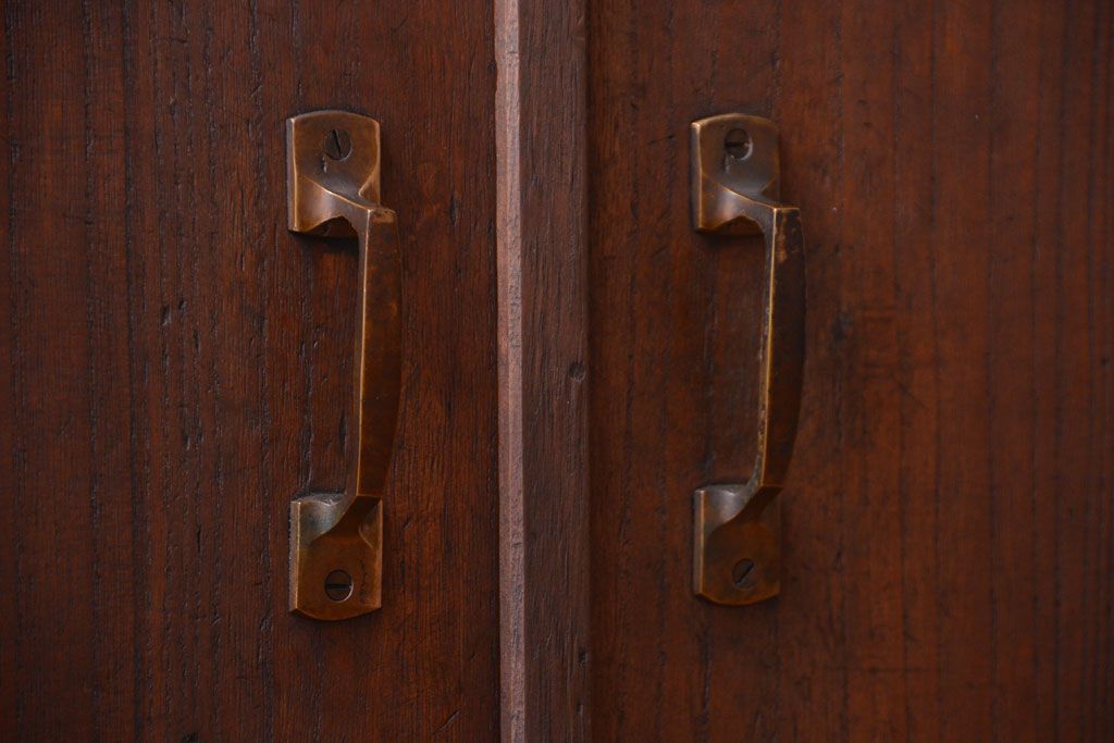 アンティーク家具　和製アンティーク　引き出し2杯付き!古い桐材の戸棚