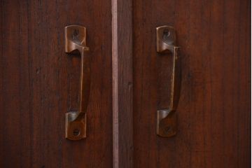 アンティーク家具　和製アンティーク　引き出し2杯付き!古い桐材の戸棚