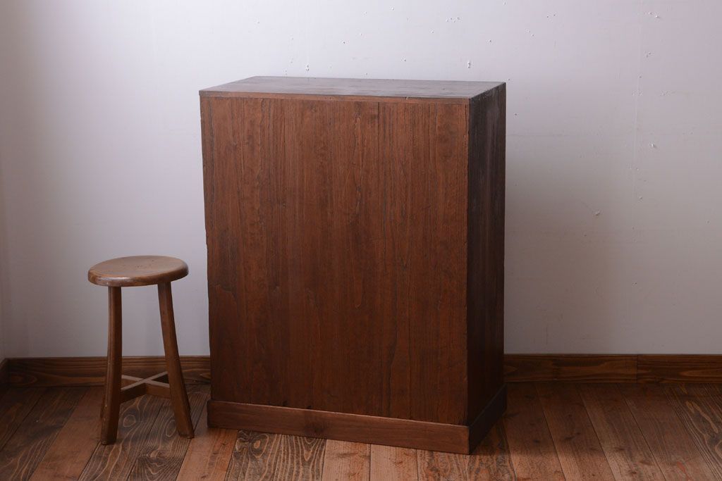 アンティーク家具　和製アンティーク　引き出し2杯付き!古い桐材の戸棚