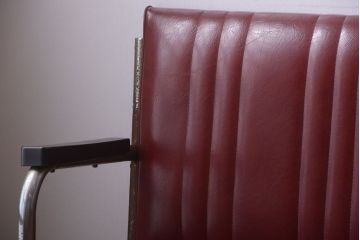 レトロ家具　アンティーク　昭和レトロな3人掛け鉄脚ベンチ