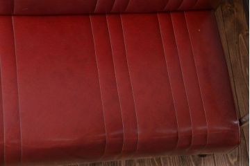 レトロ家具　アンティーク　昭和レトロな3人掛け鉄脚ベンチ