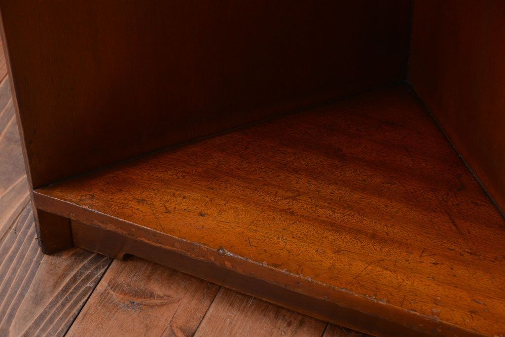 アンティーク家具　アンティーク　古い木のコーナーディスプレイラック(飾り棚)