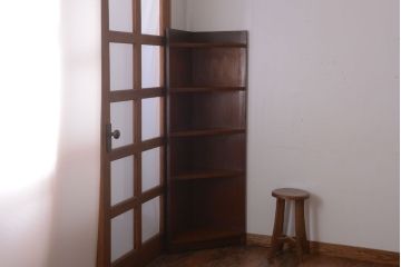 アンティーク家具　アンティーク　古い木のコーナーディスプレイラック(飾り棚)