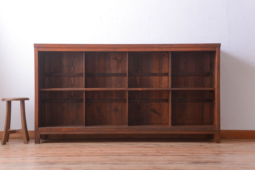 アンティーク家具　和製アンティーク　脚付き!古い木製の横型マス目棚(飾り棚)(1)