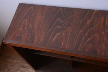 アンティーク家具　和製アンティーク　脚付き!古い木製の横型マス目棚(飾り棚)(1)