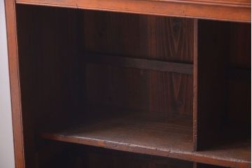 アンティーク家具　和製アンティーク　脚付き!古い木製の横型マス目棚(飾り棚)(1)