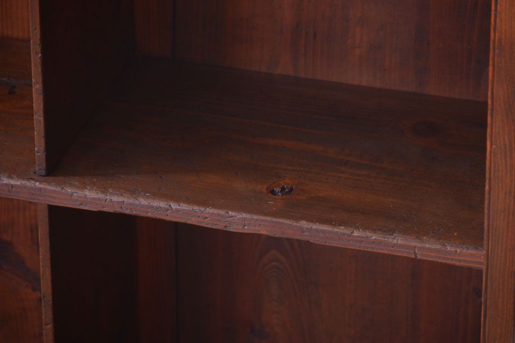 アンティーク家具　和製アンティーク　脚付き!古い木製の横型マス目棚(飾り棚)(1)