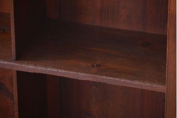 アンティーク家具　和製アンティーク　脚付き!古い木製の横型マス目棚(飾り棚)(1)