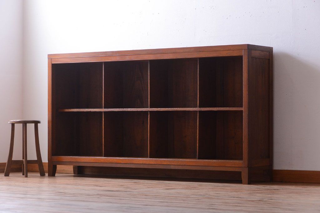 アンティーク家具　和製アンティーク　脚付き!古い木製の横型マス目棚(飾り棚)(2)