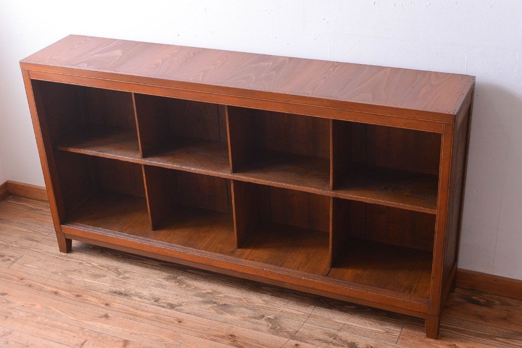 アンティーク家具　和製アンティーク　脚付き!古い木製の横型マス目棚(飾り棚)(2)