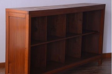 アンティーク家具　和製アンティーク　脚付き!古い木製の横型マス目棚(飾り棚)(2)