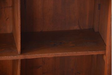 アンティーク家具　和製アンティーク　脚付き!古い木製の横型マス目棚(飾り棚)(2)
