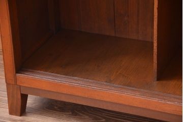 アンティーク家具　和製アンティーク　脚付き!古い木製の横型マス目棚(飾り棚)(2)