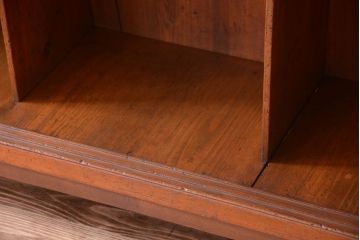 アンティーク家具　和製アンティーク　脚付き!古い木製の横型マス目棚(飾り棚)(2)