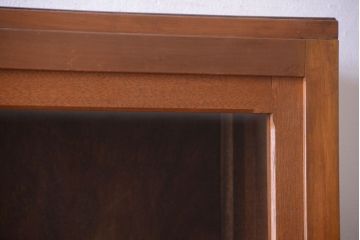 レトロ家具　昭和レトロ　古い木のシンプルなアンティーク戸棚