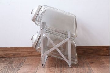 アンティーク雑貨　昭和レトロ　アイアンラック付き!蓋付きガラス瓶6個セット