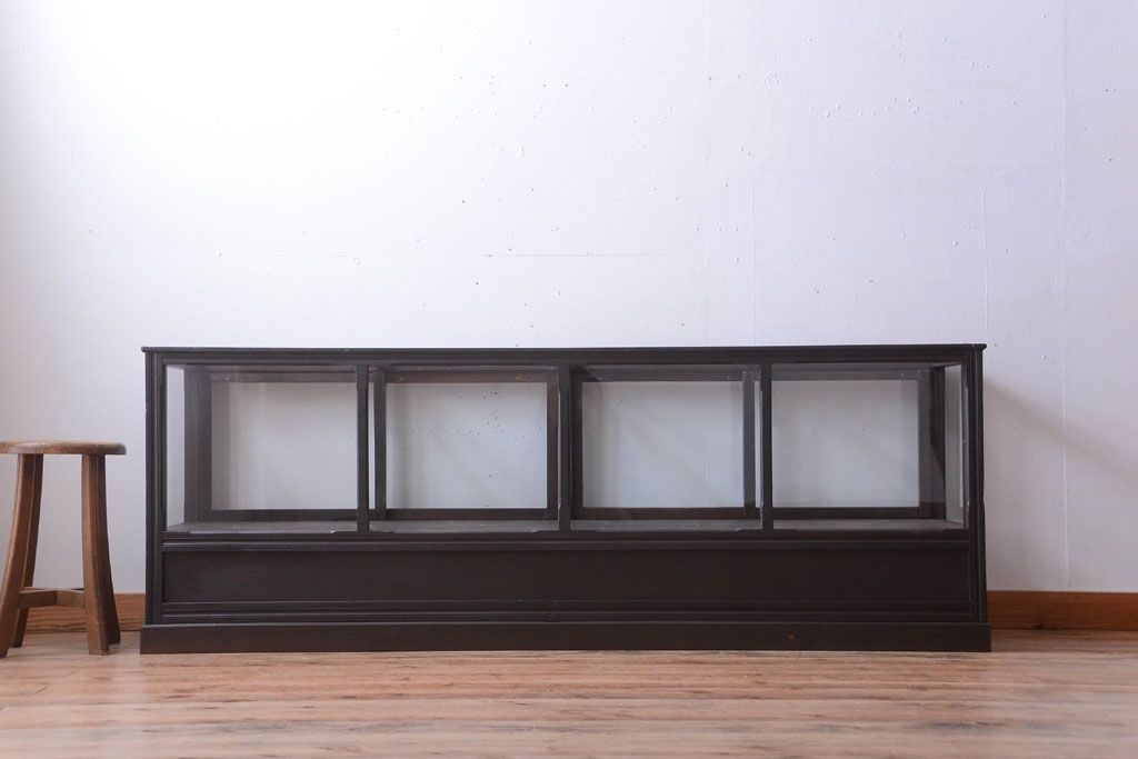 【K様ご成約済・ご決済用】和製アンティーク　とても背の低い古い木のショーケース(ガラスケース)