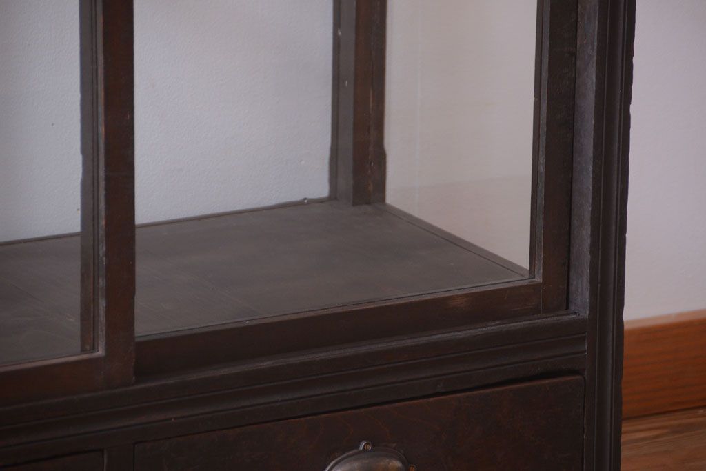 【K様ご成約済・ご決済用】和製アンティーク　とても背の低い古い木のショーケース(ガラスケース)