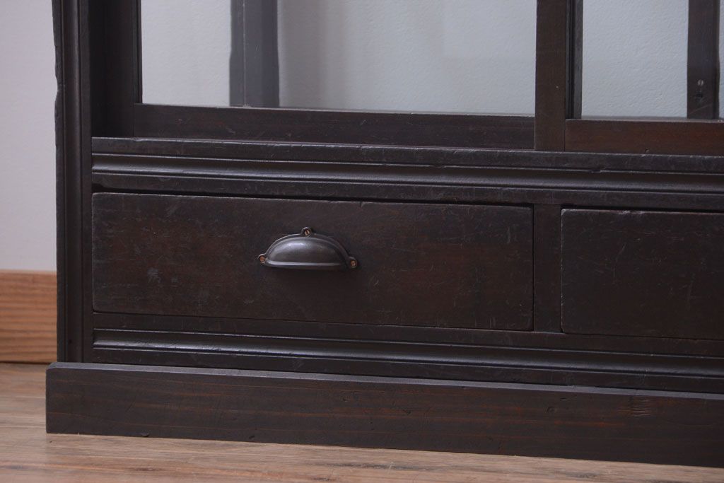 【K様ご成約済・ご決済用】和製アンティーク　とても背の低い古い木のショーケース(ガラスケース)