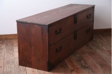 アンティーク家具　古民具・骨董　シンプルで上品な時代箪笥ローボード(ローチェスト)