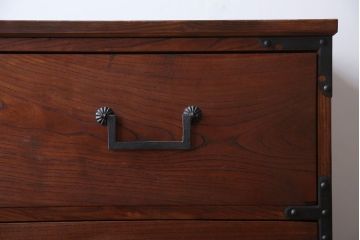 アンティーク家具　古民具・骨董　シンプルで上品な時代箪笥ローボード(ローチェスト)