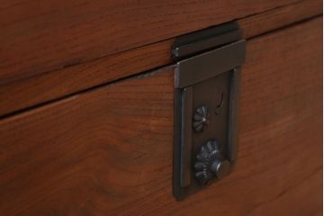 アンティーク家具　古民具・骨董　シンプルで上品な時代箪笥ローボード(ローチェスト)