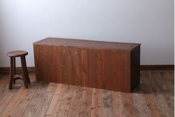 アンティーク家具　古民具・骨董　シンプルで上品な時代箪笥ローボード(ローチェスト)