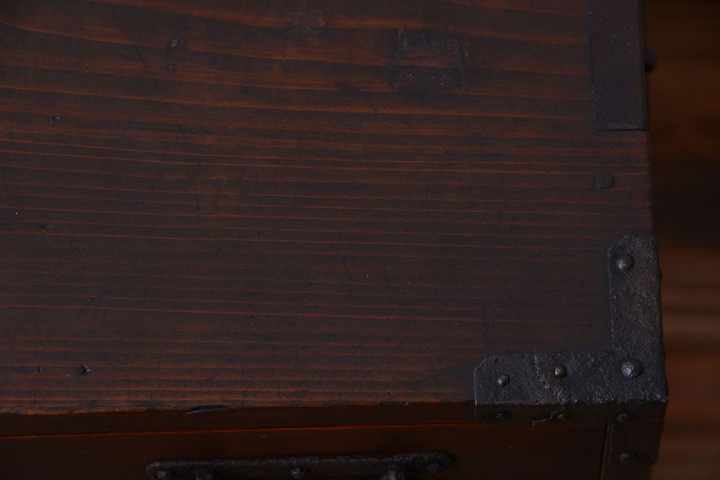 アンティーク家具　古民具・骨董　シンプルで小さなアンティーク帳場箪笥