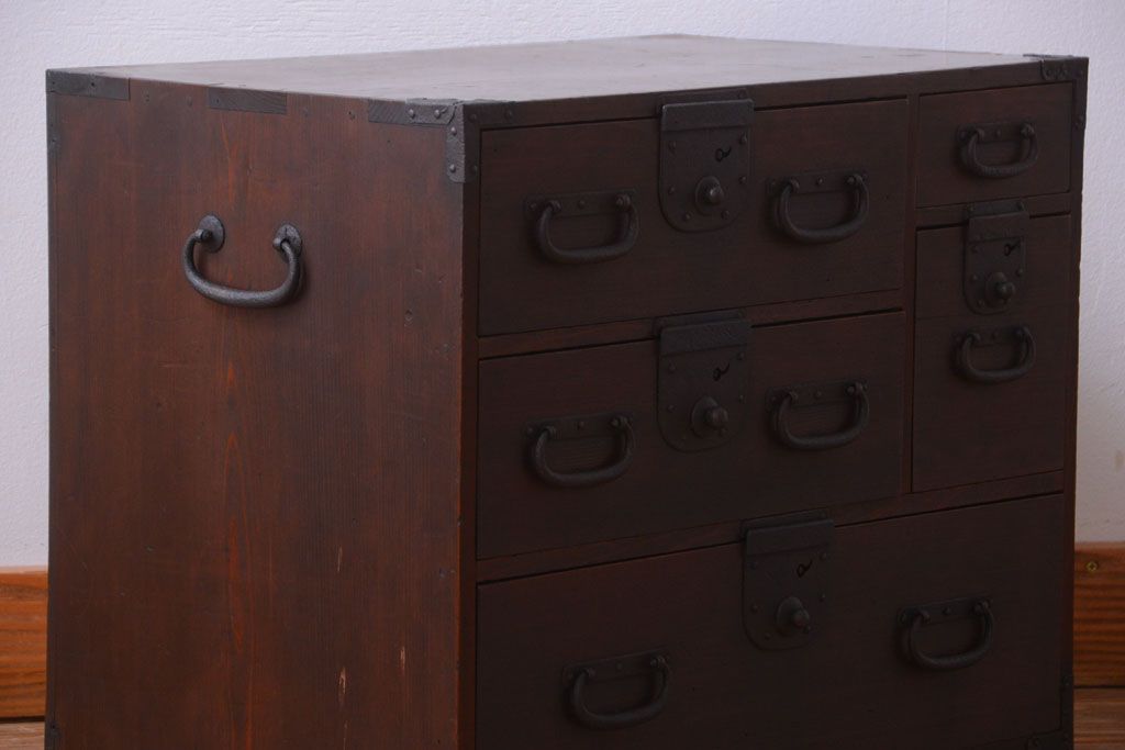 アンティーク家具　古民具・骨董　シンプルで小さなアンティーク帳場箪笥