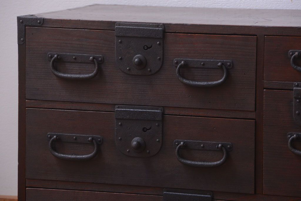 アンティーク家具　古民具・骨董　シンプルで小さなアンティーク帳場箪笥