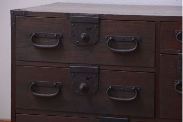 アンティーク家具　古民具・骨董　シンプルで小さなアンティーク帳場箪笥