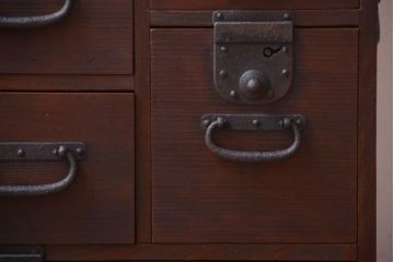 アンティーク家具　古民具・骨董　シンプルで小さなアンティーク帳場箪笥