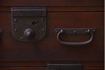 アンティーク家具　古民具・骨董　シンプルで小さなアンティーク帳場箪笥