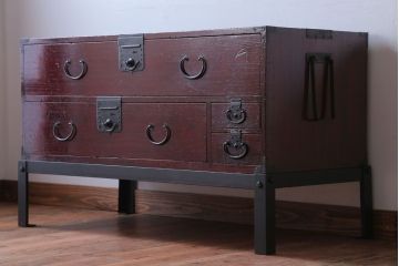 アンティーク家具　古民具・骨董　江戸〜明治期　かくし付き!鉄脚時代箪笥ローボード