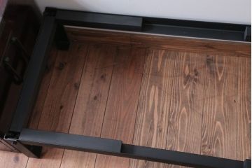 アンティーク家具　古民具・骨董　江戸〜明治期　かくし付き!鉄脚時代箪笥ローボード