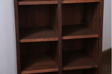 アンティーク家具　和製アンティーク　引き出し付き!小さな縦型マス目棚