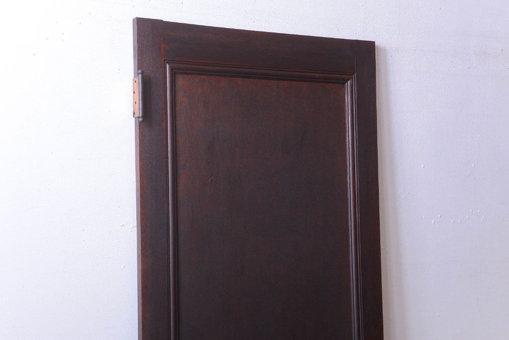 和製アンティーク　古い木製のシックなドア