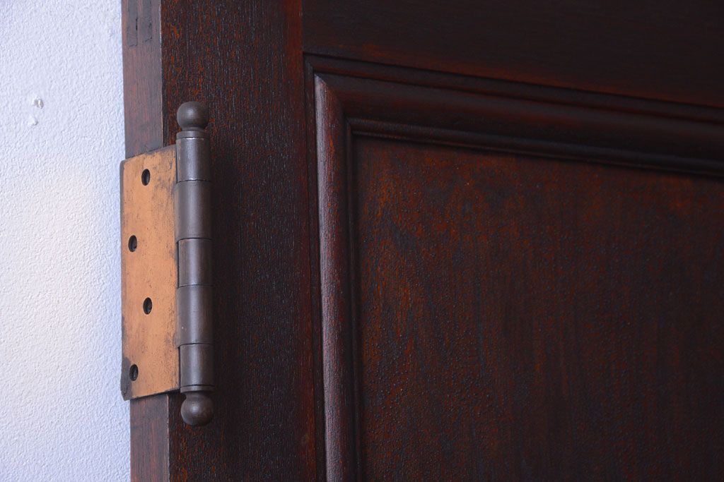 和製アンティーク　古い木製のシックなドア