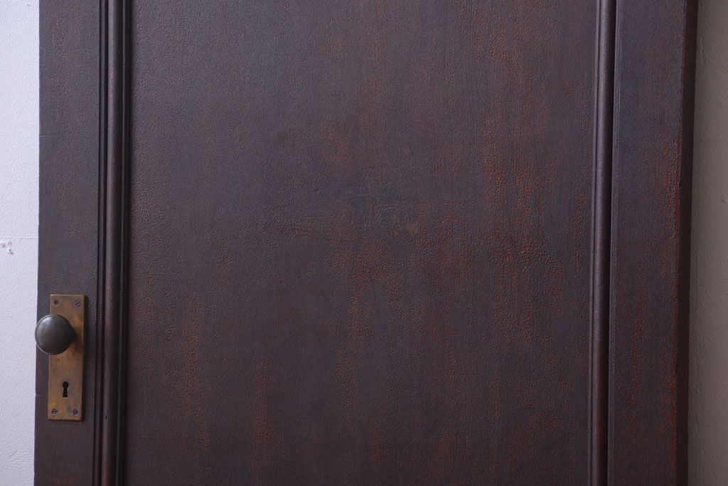 和製アンティーク　古い木製のシックなドア