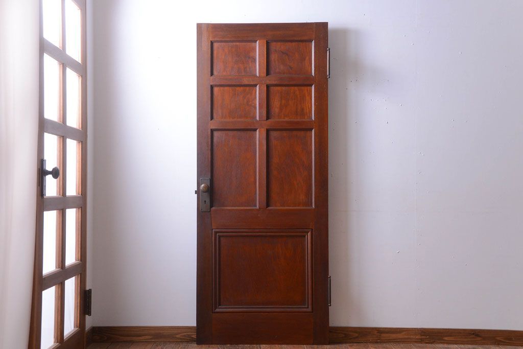 アンティーク　古い木のシンプルで上質なドア(1)