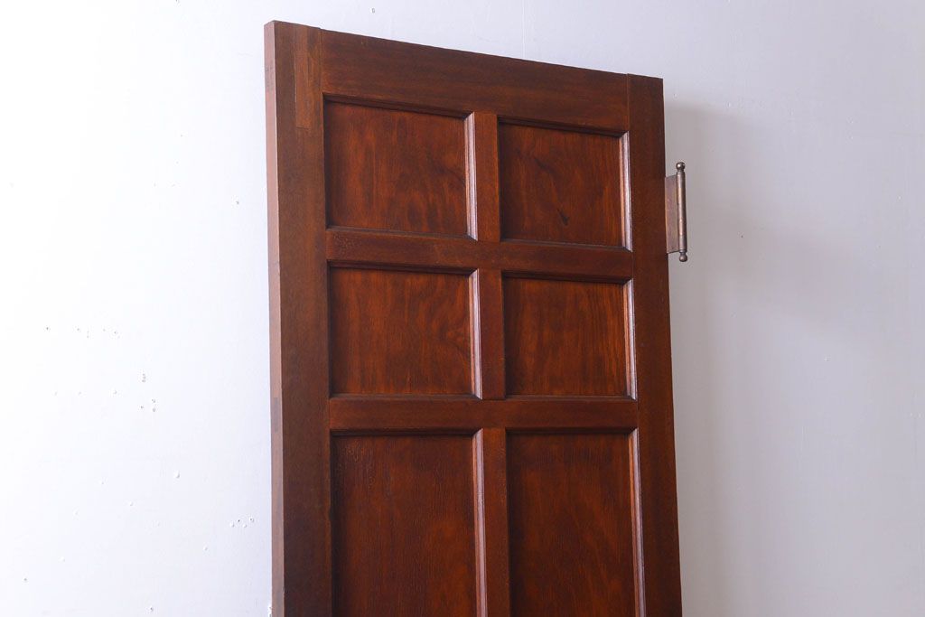 アンティーク　古い木のシンプルで上質なドア(1)