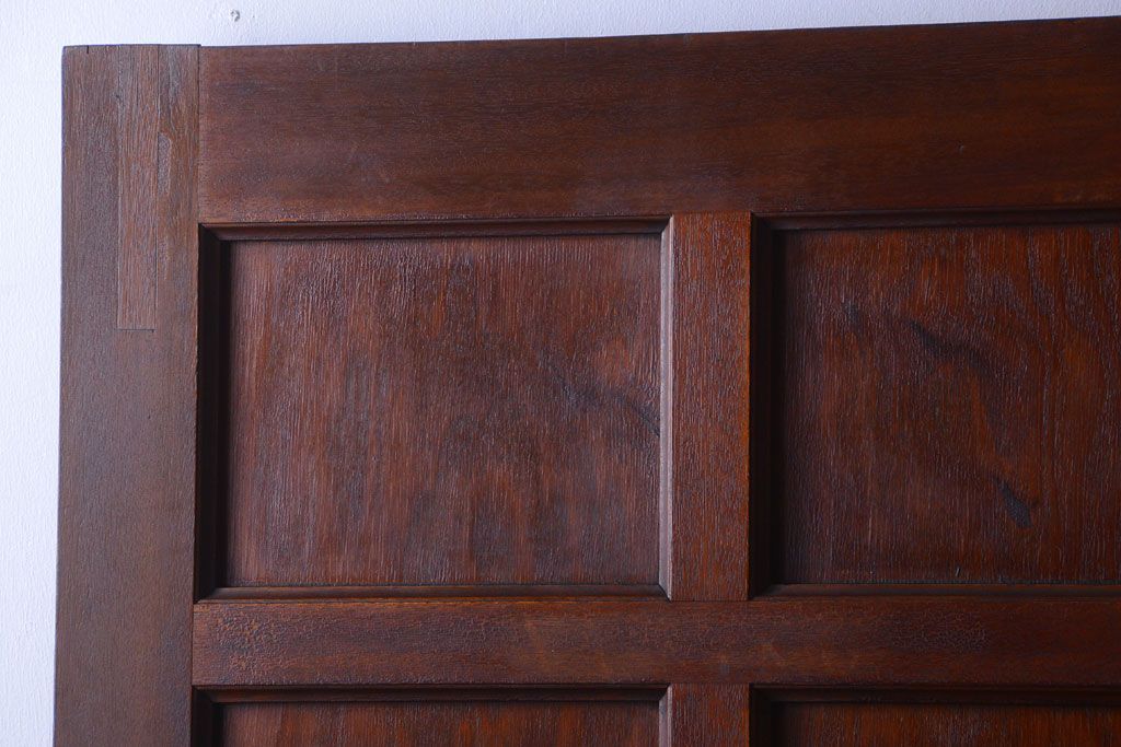 アンティーク　古い木のシンプルで上質なドア(1)