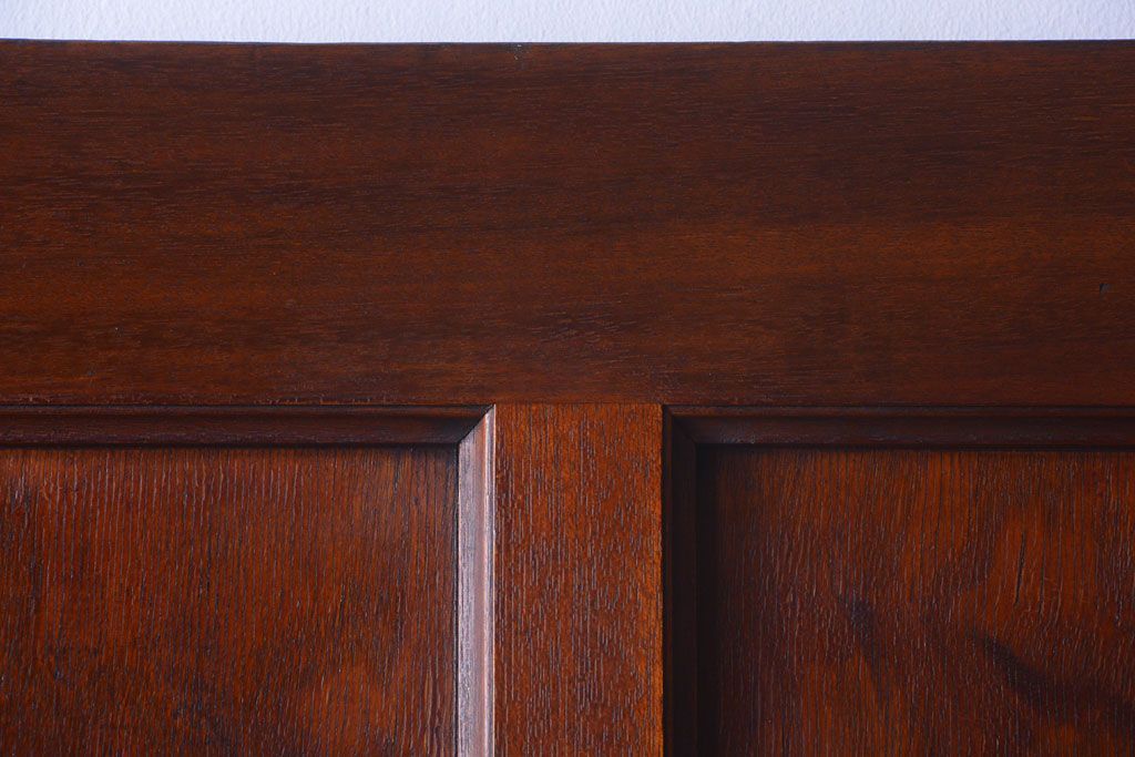 アンティーク　古い木のシンプルで上質なドア(1)